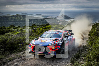 2020-10-10 - 11 NEUVILLE Thierry (BEL), GILSOUL Nicolas (BEL), Hyundai i20 Coupe WRC, Hyundai Shell Mobis WRT, action during the 2020 Rally Italia Sardegna, 6th round of the 2020 FIA WRC Championship from October 8 to 11, 2020 at Alghero, Sardegna in Italy - Photo Paulo Maria / DPPI - RALLY DI SARDEGNA - 6TH ROUND OF THE 2020 FIA WRC CHAMPIONSHIP  - RALLY - MOTORS
