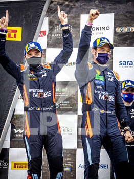 2020-10-11 - NEUVILLE Thierry (BEL), Hyundai i20 Coupe WRC, Hyundai Shell Mobis WRT, portrait, GILSOUL Nicolas (BEL), Hyundai i20 Coupe WRC, Hyundai Shell Mobis WRT, portrait during the 2020 Rally Italia Sardegna, 6th round of the 2020 FIA WRC Championship from October 8 to 11, 2020 at Alghero, Sardegna in Italy - Photo Paulo Maria / DPPI - RALLY DI SARDEGNA, 6TH ROUND OF THE 2020 FIA WRC CHAMPIONSHIP - SUNDAY - RALLY - MOTORS