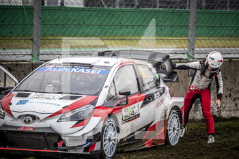 2020-12-03 - 18 KATSUTA Takamoto (JPN), BARRITT Daniel (GBR), Toyota Yaris WRC, Toyota Gazoo Racing WRT, action accident, crash during the 2020 ACI Rally Monza, 7th round of the 2020 FIA WRC Championship from December 3 to 8, 2020 at Monza, Brianza in Italy - Photo Grégory Lenormand / DPPI - 2020 ACI RALLY MONZA, 7TH ROUND OF THE FIA WRC CHAMPIONSHIP - THURSDAY - RALLY - MOTORS