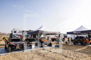 2020-12-31 - PH Sport bivouac atmosphere during the shakedown of the Dakar 2021 in Jeddah, Saudi Arabia on December 31, 2021 - Photo Florent Gooden / DPPI - DAKAR 2021 - SHAKEDOWN - RALLY - MOTORS