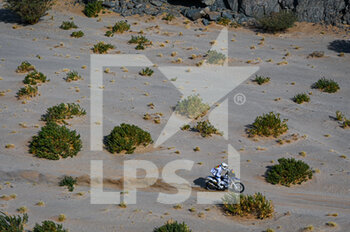 2021-01-06 - #12 De Soultrait Xavier (fra), Husqvarna, HT Rally Raid Husqvarna Racing, Motul, Moto, Bike, action during the 4th stage of the Dakar 2021 between Wadi Al Dawasir and Riyadh, in Saudi Arabia on January 6, 2021 - Photo Eric Vargiolu / DPPI - DAKAR 2021 - 4TH STAGE - WADI AL DAWASIR - RIYADH - RALLY - MOTORS