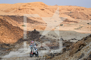 2021-01-07 - #21 Sanders Daniel (aus), KTM, KTM Factory Team, Moto, Bike, action during the 5th stage of the Dakar 2021 between Riyadh and Al Qaisumah, in Saudi Arabia on January 7, 2021 - Photo Eric Vargiolu / DPPI - DAKAR 2021 - 5TH STAGE - RIYADH AND BURAYDAH - RALLY - MOTORS