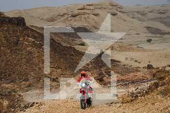 2021-01-07 - #44 Sanz Laia (esp), Gas Gas, Gas Gas Factory Team, Moto, Bike, action during the 5th stage of the Dakar 2021 between Riyadh and Al Qaisumah, in Saudi Arabia on January 7, 2021 - Photo Eric Vargiolu / DPPI - DAKAR 2021 - 5TH STAGE - RIYADH AND BURAYDAH - RALLY - MOTORS