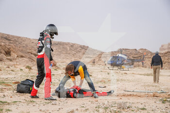 2021-01-07 - medical staff during the 5th stage of the Dakar 2021 between Riyadh and Buraydah, in Saudi Arabia on January 7, 2021 - Photo Antonin Vincent / DPPI - DAKAR 2021 - 5TH STAGE - RIYADH AND BURAYDAH - RALLY - MOTORS