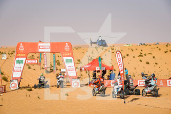 2021-01-07 - DSS, start during the 6th stage of the Dakar 2021 between Al Qaisumah and Ha'il, in Saudi Arabia on January 8, 2021 - Photo Antonin Vincent / DPPI - DAKAR 2021 - 5TH STAGE - RIYADH AND BURAYDAH - RALLY - MOTORS
