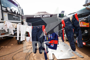 2021-01-09 - Latrach Vinagre Juan Pablo (chl), Can-Am, Motul, South Racing Can-Am, SSV Series - T4, race suit during the Rest Day of the Dakar 2021 in Ha'il, in Saudi Arabia on January 9, 2021 - Photo Frédéric Le Floc'h / DPPI - DAKAR 2021 - REST DAY - RALLY - MOTORS
