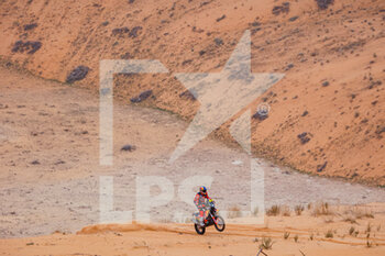 2021-01-10 - 03 Price Toby (aus), KTM, Red Bull KTM Factory Team, Moto, Bike, action during the 7th stage of the Dakar 2021 between Ha'il and Sakaka, in Saudi Arabia on January 10, 2021 - Photo Florent Gooden / DPPI - 7TH STAGE OF THE DAKAR 2021 BETWEEN HA'IL AND SAKAKA - RALLY - MOTORS