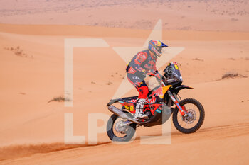 2021-01-10 - 03 Price Toby (aus), KTM, Red Bull KTM Factory Team, Moto, Bike, action during the 7th stage of the Dakar 2021 between Ha'il and Sakaka, in Saudi Arabia on January 10, 2021 - Photo Frédéric Le Floc'h / DPPI - 7TH STAGE OF THE DAKAR 2021 BETWEEN HA'IL AND SAKAKA - RALLY - MOTORS