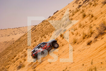 2021-01-10 - 323 Krotov Denis (rus), Uperenko Oleg (lva), Mini, MSK Rally Team, Auto, action during the 7th stage of the Dakar 2021 between Ha'il and Sakaka, in Saudi Arabia on January 10, 2021 - Photo Florent Gooden / DPPI - 7TH STAGE OF THE DAKAR 2021 BETWEEN HA'IL AND SAKAKA - RALLY - MOTORS