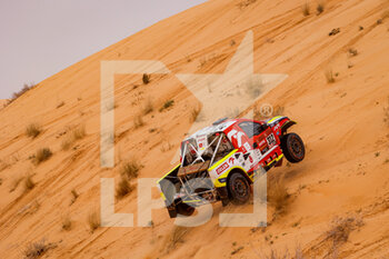 2021-01-10 - 312 Prokop Martin (cze), Chytka Viktor (cze), Ford, Orlen Benzina Team, Auto, action during the 7th stage of the Dakar 2021 between Ha'il and Sakaka, in Saudi Arabia on January 10, 2021 - Photo Florent Gooden / DPPI - 7TH STAGE OF THE DAKAR 2021 BETWEEN HA'IL AND SAKAKA - RALLY - MOTORS