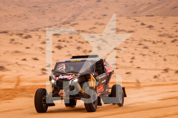 2021-01-10 - 408 Jones Austin (usa), Gugelmin Gustavo (bra), Can-Am, Monster Energy Can-Am, Motul, SSV Series - T4, action during the 7th stage of the Dakar 2021 between Ha'il and Sakaka, in Saudi Arabia on January 10, 2021 - Photo Frédéric Le Floc'h / DPPI - 7TH STAGE OF THE DAKAR 2021 BETWEEN HA'IL AND SAKAKA - RALLY - MOTORS