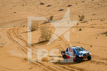 2021-01-10 - #322 Chabot Ronan (fra), Pillot Gilles (fra), Toyota, Overdrive Toyota, Auto, action during the 7th stage of the Dakar 2021 between Ha'il and Sakaka, in Saudi Arabia on January 10, 2021 - Photo Eric Vargiolu / DPPI - 7TH STAGE OF THE DAKAR 2021 BETWEEN HA'IL AND SAKAKA - RALLY - MOTORS