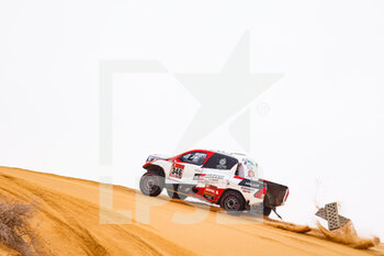 2021-01-10 - 346 Aljafla Khalid (are), Mirza Ali (are), Toyota, Sarab Racing, Auto, action during the 7th stage of the Dakar 2021 between Ha'il and Sakaka, in Saudi Arabia on January 10, 2021 - Photo Florent Gooden / DPPI - 7TH STAGE OF THE DAKAR 2021 BETWEEN HA'IL AND SAKAKA - RALLY - MOTORS