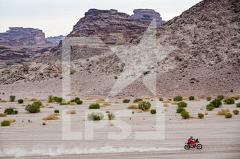2021-01-13 - #05 Sunderland Sam (gbr), KTM, Red Bull KTM Factory Team, Moto, Bike, action during the 10th stage of the Dakar 2021 between Neom and Al-Ê¿Ula, in Saudi Arabia on January 13, 2021 - Photo Eric Vargiolu / DPPI - 10TH STAGE OF THE DAKAR 2021 BETWEEN NEOM AND ALULA - RALLY - MOTORS