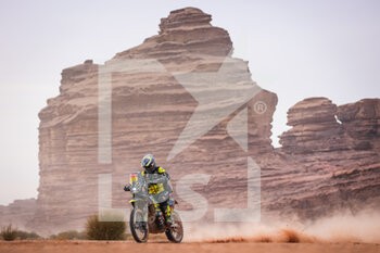 2021-01-13 - 11 Svitko Stefan (svk), KTM, Slovnaft Rally Team, Moto, Bike, action during the 10th stage of the Dakar 2021 between Neom and Al-Ula, in Saudi Arabia on January 13, 2021 - Photo Antonin Vincent / DPPI - 10TH STAGE OF THE DAKAR 2021 BETWEEN NEOM AND ALULA - RALLY - MOTORS