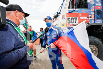 2021-01-15 - Sotnikov Dmitry (rus), Kamaz, Kamaz - Master, Camion, Truck, portrait during the 12th stage of the Dakar 2021 between Yanbu and Jeddah, in Saudi Arabia on January 15, 2021 - Photo Frédéric Le Floc'h / DPPI - 12TH STAGE OF THE DAKAR 2021 BETWEEN YANBU AND JEDDAH - RALLY - MOTORS
