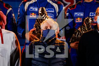 2021-01-15 - Jean Todt, president of the FIA during the finishing podium ceremony at the King Abdullah International Stadium in Jeddah, in Saudi Arabia on January 15, 2021 - Photo Antonin Vincent / DPPI - 12TH STAGE OF THE DAKAR 2021 BETWEEN YANBU AND JEDDAH - RALLY - MOTORS