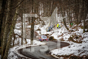 2021-01-21 - 07 Pierre-Louis LOUBET (FRA), Vincent LANDAIS (FRA), HYUNDAI 2C COMPETITION, HYUNDAI, action during the 2021 WRC World Rally Car Championship, Monte Carlo rally on January 20 to 24, 2021 at Monaco - Photo GrÃ©gory Lenormand / DPPI - 2021 WRC WORLD RALLY CAR CHAMPIONSHIP, MONTE CARLO - THURSDAY  - RALLY - MOTORS