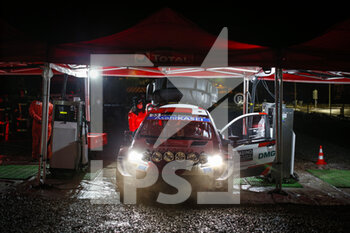 2021-01-22 - 33 Elfyn EVANS (GBR), Scott MARTIN (GBR), TOYOTA GAZOO RACING WRT TOYOTA Yaris WRC ,action refueling, ravitaillement essence during the 2021 WRC World Rally Car Championship, Monte Carlo rally on January 20 to 24, 2021 at Monaco - Photo Francois Flamand / DPPI - 2021 WRC WORLD RALLY CAR CHAMPIONSHIP, MONTE CARLO - FRIDAY - RALLY - MOTORS