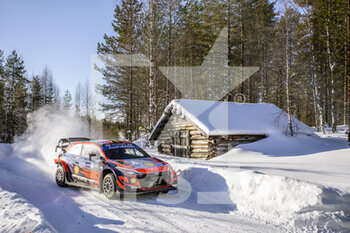 2021-02-27 - 11 Neuville Thierry (bel), Wydaeghe Martijn (bel), Hyundai Shell Mobis World Rally Team, Hyundai i20 CoupÃ© WRC, action during the 2021 Arctic Rally Finland, 2nd round of the 2021 FIA WRC, FIA World Rally Car Championship, from February 26 to 28, 2021 in Rovaniemi, Lapland, Finland - Photo Nikos Katikis / DPPI - 2021 ARCTIC RALLY FINLAND, 2ND ROUND OF THE WRC, FIA WORLD RALLY CAR CHAMPIONSHIP - RALLY - MOTORS
