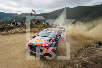2021-05-21 - 11 Thierry NEUVILLE (BEL), Martijn Wydaeghe (BEL), HYUNDAI SHELL MOBIS WORLD RALLY TEAM, HYUNDAI I20 Coupé WRC, WRC ,action during the 2021 Rally de Portugal, 4th round of the 2021 FIA WRC, FIA World Rally Championship, from May 20 to 23, 2021 in Matosinhos, Portugal - Photo Paulo Maria / DPPI - 2021 RALLY DE PORTUGAL, 4TH ROUND OF THE 2021 FIA WRC, FIA WORLD RALLY CHAMPIONSHIP - RALLY - MOTORS