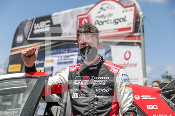 2021-05-23 - EVANS Elfyn (GBR), TOYOTA Yaris WRC, portrait, Power stage during the 2021 Rally de Portugal, 4th round of the 2021 FIA WRC, FIA World Rally Championship, from May 20 to 23, 2021 in Matosinhos, Portugal - Photo Paulo Maria / DPPI - 2021 RALLY DE PORTUGAL, 4TH ROUND OF THE 2021 FIA WRC, FIA WORLD RALLY CHAMPIONSHIP - RALLY - MOTORS
