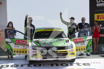 2021-05-23 - 22 Esapekka LAPPI (FIN), Janne FERM (FIN), Movisport SRL, Volkswagen Polo GTI R5, RC2 Rally2, podium during the 2021 Rally de Portugal, 4th round of the 2021 FIA WRC, FIA World Rally Championship, from May 20 to 23, 2021 in Matosinhos, Portugal - Photo Paulo Maria / DPPI - 2021 RALLY DE PORTUGAL, 4TH ROUND OF THE 2021 FIA WRC, FIA WORLD RALLY CHAMPIONSHIP - RALLY - MOTORS