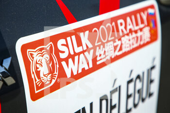 2021-06-29 - Silk Way Rally, Sticker during the Silk Way Rally 2021's Administrative and Technical scrutineering in Omsk, Russia from June 30 to July 1, 2021 - Photo Julien Delfosse / DPPI - SILK WAY RALLY 2021 - RALLY - MOTORS