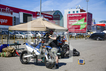 2021-06-29 - Ganzorig Temuujin (mng), KTM RFR 450, portrait during the Silk Way Rally 2021's Administrative and Technical scrutineering in Omsk, Russia from June 30 to July 1, 2021 - Photo Julien Delfosse / DPPI - SILK WAY RALLY 2021 - RALLY - MOTORS