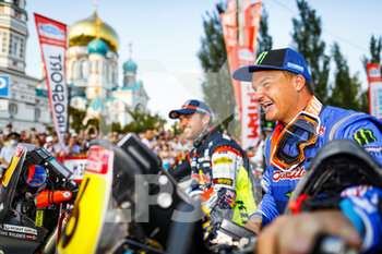2021-07-01 - Branch Ross (bwa), Monster Yamaha Rally Official, Yamaha 450 WRF, portrait during the Silk Way Rally 2021's start podium ceremony in Omsk, Russia on July 1, 2021 - Photo Frédéric Le Floc'h / DPPI - SILK WAY RALLY 2021 - RALLY - MOTORS