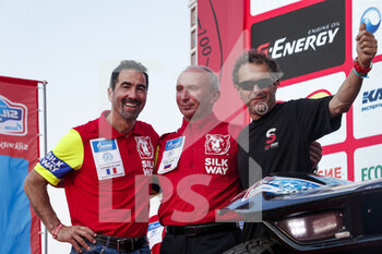 2021-07-01 - Larroque Pascal (fra), Raid Lynx, MD Optimus, portrait during the Silk Way Rally 2021's start podium ceremony in Omsk, Russia on July 1, 2021 - Photo Frédéric Le Floc'h / DPPI - SILK WAY RALLY 2021 - RALLY - MOTORS