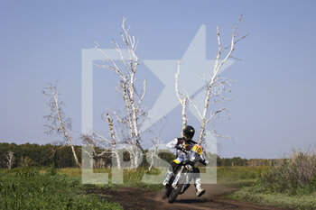 2021-07-02 - 10 Howes Skyler (usa), Rockstar Energy Husqvarna Factory Racing, Husqvarna 450 Rally Factory Replica, action during the Silk Way Rally 2021's 1st stage between Omsk and Novosibirsk, in Russia on July 02, 2021 - Photo Julien Delfosse / DPPI - SILK WAY RALLY 2021'S 1ST STAGE BETWEEN OMSK AND NOVOSIBIRSK - RALLY - MOTORS