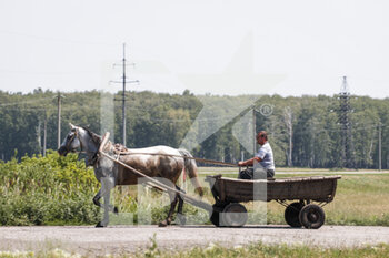 2021-07-02 - Farmer during the Silk Way Rally 2021's 1st stage between Omsk and Novosibirsk, in Russia on July 02, 2021 - Photo Frédéric Le Floc'h / DPPI - SILK WAY RALLY 2021'S 1ST STAGE BETWEEN OMSK AND NOVOSIBIRSK - RALLY - MOTORS
