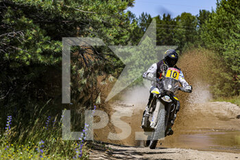 2021-07-03 - 10 Howes Skyler (usa), Rockstar Energy Husqvarna Factory Racing, Husqvarna 450 Rally Factory Replica, action during the Silk Way Rally 2021's 2nd stage between Novosibirsk and Gorno-Altaysk, in Russia on July 03, 2021 - Photo Julien Delfosse / DPPI - SILK WAY RALLY 2021'S 2ND STAGE BETWEEN NOVOSIBIRSK AND GORNO-ALTAYSK - RALLY - MOTORS