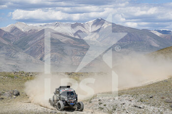 2021-07-04 - 404 Kariakin Sergei (rus), Vlasiuk Anton (rus), Snag Racing, BRP Can-Am Maverick, action during the Silk Way Rally 2021's 3rd stage between Gorno-Altaysk, in Russia, and Ölgii, in Mongolia on July 04, 2021 - Photo Frédéric Le Floc'h / DPPI - SILK WAY RALLY 2021'S 3RD STAGE BETWEEN GORNO-ALTAYSK, IN RUSSIA, AND ÖLGII, IN MONGOLIA - RALLY - MOTORS