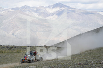 2021-07-04 - 409 Enkhbat Orgil (mng), Buyantsogt Temen (mng), Team Mongolia Number One, BRP Can-Am Maverick, action during the Silk Way Rally 2021's 3rd stage between Gorno-Altaysk, in Russia, and Ölgii, in Mongolia on July 04, 2021 - Photo Frédéric Le Floc'h / DPPI - SILK WAY RALLY 2021'S 3RD STAGE BETWEEN GORNO-ALTAYSK, IN RUSSIA, AND ÖLGII, IN MONGOLIA - RALLY - MOTORS