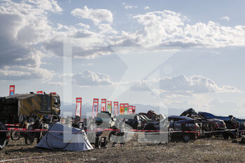 2021-07-04 - Parc fermé marathon stage during the Silk Way Rally 2021's 3rd stage around Gorno-Altaysk, in Russia, on July 05, 2021 - Photo Frédéric Le Floc'h / DPPI - SILK WAY RALLY 2021'S 3RD STAGE BETWEEN GORNO-ALTAYSK, IN RUSSIA, AND ÖLGII, IN MONGOLIA - RALLY - MOTORS