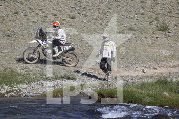 2021-07-04 - 24 Winkler Andrea (ita), KTM 450 Rally, 23 Winkler Aldo (ita), KTM 450 Rally, action during the Silk Way Rally 2021's 3rd stage around Gorno-Altaysk, in Russia, on July 05, 2021 - Photo Julien Delfosse / DPPI - SILK WAY RALLY 2021'S 3RD STAGE BETWEEN GORNO-ALTAYSK, IN RUSSIA, AND ÖLGII, IN MONGOLIA - RALLY - MOTORS