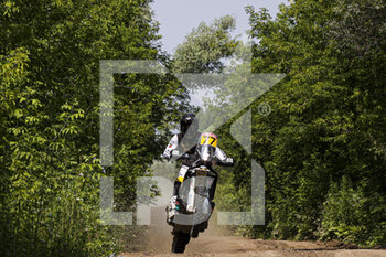 2021-07-06 - 77 Benavides Luciano (arg), Rockstar Energy Husqvarna Factory Racing, Husqvarna 450 Rally Factory Replica, action during the Silk Way Rally 2021's 5th stage around Gorno-Altaysk, in Russia on July 06, 2021 - Photo Julien Delfosse / DPPI - SILK WAY RALLY 2021'S 5TH STAGE AROUND GORNO-ALTAYSK - RALLY - MOTORS