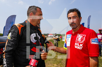 2021-07-06 - Pelichet Jérôme (fra), Raid Lynx, MD Optimus, Alphand Luc (bra), Sporting director during the Silk Way Rally 2021's 5th stage around Gorno-Altaysk, in Russia on July 06, 2021 - Photo Frédéric Le Floc'h / DPPI - SILK WAY RALLY 2021'S 5TH STAGE AROUND GORNO-ALTAYSK - RALLY - MOTORS