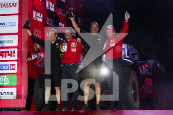 2021-07-06 - 205 Pelichet Jérôme (fra), Larroque Pascal (fra), Raid Lynx, MD Optimus, portrait during the Silk Way Rally 2021's finish podium ceremony in Gorno-Altaysk, Russia on July 6, 2021 - Photo Frédéric Le Floc'h / DPPI - SILK WAY RALLY 2021'S 5TH STAGE AROUND GORNO-ALTAYSK - RALLY - MOTORS
