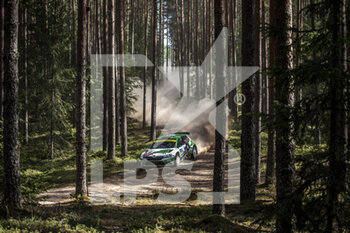 2021-07-17 - 20 Mikkelsen Andreas (nor), Floene Ola (nor), Toksport WRT, Skoda Fabia Evo, action during the Rally Estonia, 7th round of the 2021 FIA WRC Championship from July 15 to 18 at Tartu, Tartu County in Estonia - Photo Nikos Katikis / DPPI - RALLY ESTONIA, 7TH ROUND OF THE 2021 FIA WRC CHAMPIONSHIP - RALLY - MOTORS
