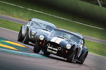 2018-10-27 - Controllo al limite per Charles FIRMENICH / Henri MOSER su Shelby Cobra 289 - IMOLA CLASSIC 2018 - HISTORIC - MOTORS