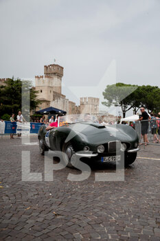 2021-06-19 - A car drives in Sirmione during the fouth leg of the Mille Miglia 2021  on june 19, 2021 in Sirmione, Italy. Photo by Gianluca Checchi/New Reporter - MILLE MIGLIA 2021  - HISTORIC - MOTORS