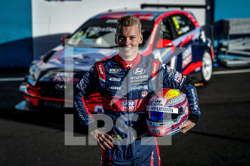 2020-09-11 - Engstler Luca (deu), Engstler Hyundai N Liqui Moly Racing Team, Hyundai i30 N TCR, portrait during the 2020 FIA WTCR Race of Belgium, 1st round of the 2020 FIA World Touring Car Cup, on the Circuit Zolder, from September 11 to 13, 2020 in Zolder, Belgium - Photo Paulo Maria / DPPI - FIA WORLD TOURING CAR CUP 2020 - BELGIO - GRAND TOURISM - MOTORS