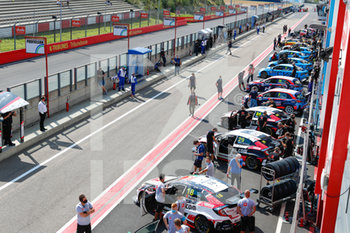 2020-09-11 - pitlane, during the 2020 FIA WTCR Race of Belgium, 1st round of the 2020 FIA World Touring Car Cup, on the Circuit Zolder, from September 11 to 13, 2020 in Zolder, Belgium - Photo Fr.d.ric Le Floc'h / DPPI - FIA WORLD TOURING CAR CUP 2020 - BELGIO - GRAND TOURISM - MOTORS