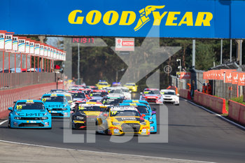2020-09-11 - 17 Berthon Nathanael (fra), Comtoyou DHL Team Audi Sport, Audi LMS, action 12 Urrutia Santiago (usa), Cyan Performance Lynk and Co, Lynk and Co 03 TCR, action 16 Magnus Gilles (bel), Comtoyou Racing, Audi LMS, action , start of the race, depart, during the 2020 FIA WTCR Race of Belgium, 1st round of the 2020 FIA World Touring Car Cup, on the Circuit Zolder, from September 11 to 13, 2020 in Zolder, Belgium - Photo Fr - FIA WORLD TOURING CAR CUP 2020 - BELGIO - GRAND TOURISM - MOTORS