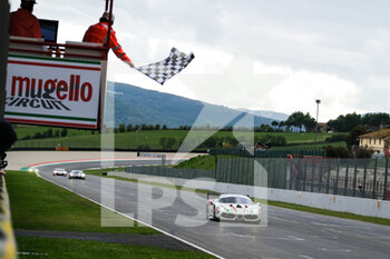 2020-10-04 - The winner of race 2, class GTCup Ferrari 488 Challenge (355) - Easy Race - Riccardo Chiesa / Matteo Greco - GTCup PRO-AM - CAMPIONATO ITALIANO GT 2020 - DOMENICA - GRAND TOURISM - MOTORS