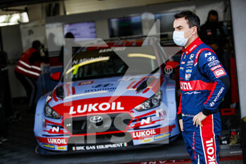 2020-10-10 - Michelisz Norbert (hun), BRC Hyundai N LUKOIL Squadra Corse, Hyundai i30 N TCR, portrait during the 2020 FIA WTCR Race of Slovakia, 3rd round of the 2020 FIA World Touring Car Cup, on the Automotodrom Slovakia Ring, from October 9 to 11, 2020 in Orechova Poton, Slovakia - Photo Florent Gooden / DPPI - 2020 FIA WTCR RACE OF SLOVAKIA, 3RD ROUND OF THE WORLD TOURING CAR CUP - GRAND TOURISM - MOTORS