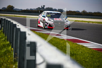 2020-10-10 - 86 Guerrieri Esteban (arg), ALL-INKL.DE Munnich Motorsport, Honda Civic TCR, action during the 2020 FIA WTCR Race of Slovakia, 3rd round of the 2020 FIA World Touring Car Cup, on the Automotodrom Slovakia Ring, from October 9 to 11, 2020 in Orechova Poton, Slovakia - Photo Florent Gooden / DPPI - 2020 FIA WTCR RACE OF SLOVAKIA, 3RD ROUND OF THE WORLD TOURING CAR CUP - GRAND TOURISM - MOTORS